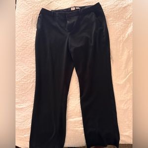 Women’s slacks/pants